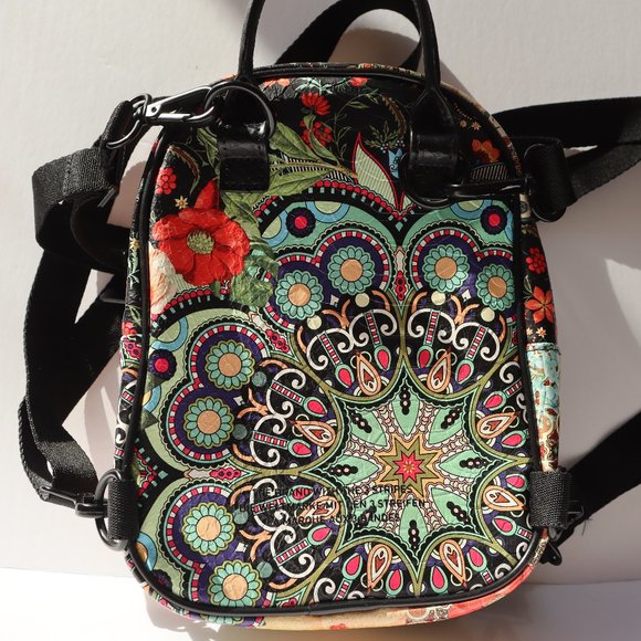 Adidas mini floral backpack - Picture 5 of 6